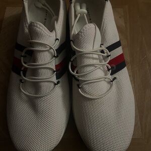 Tommy Hilfiger sneakers